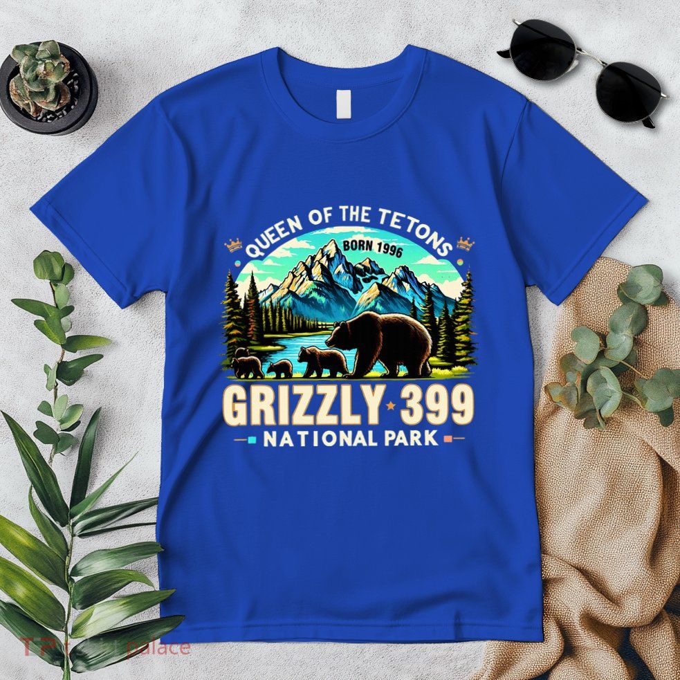 Queen Of The Tetons Grizzly 399 National Park Grizzly Bear Premium T-Shirt