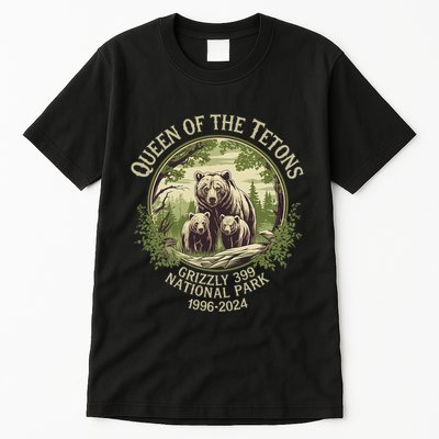 Queen Of The Tetons Grizzly 399 Wildlife Preserve 1996 2024 Tall T-Shirt