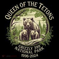 Queen Of The Tetons Grizzly 399 Wildlife Preserve 1996 2024 Tall T-Shirt