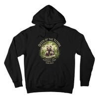 Queen Of The Tetons Grizzly 399 Wildlife Preserve 1996 2024 Tall Hoodie