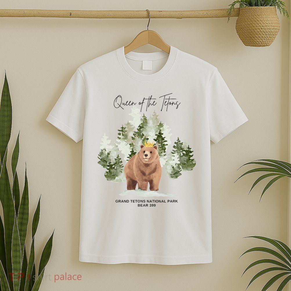 Queen Of The Tetons Grizzly Bear 399 Gtnp T-Shirt