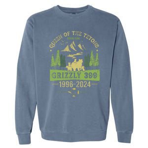 Queen Of The Tetons Grizzly 399 National Park 19962024 Garment-Dyed Sweatshirt