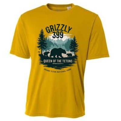 Queen Of The Tetons Grizzly 399 Bear Lovers National Park Cooling Performance Crew T-Shirt