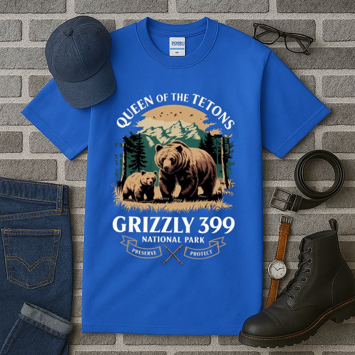 Queen Of The Tetons Grizzly 399 National Park Bear Tall T-Shirt