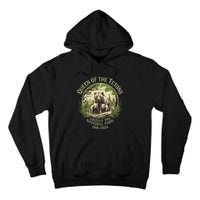 Queen Of The Tetons Grizzly 399 Wildlife Preserve 19962024 Tall Hoodie