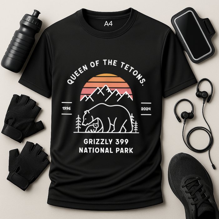 Queen Of The Tetons Grizzly 399 National Park 1996 2024 Cooling Performance Crew T-Shirt