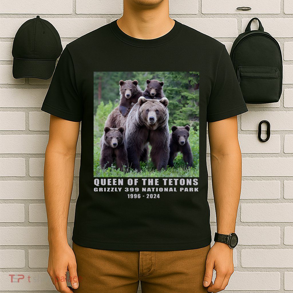Queen Of The Tetons Grizzly 399 National Park 1996 2024 T-Shirt