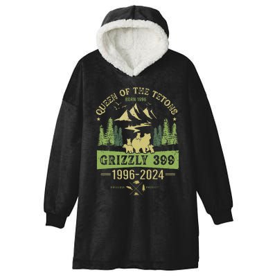 Queen Of The Tetons Grizzly 399 National Park 19962024 Gift Hooded Wearable Blanket