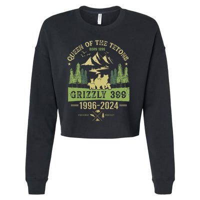 Queen Of The Tetons Grizzly 399 National Park 19962024 Gift Cropped Pullover Crew