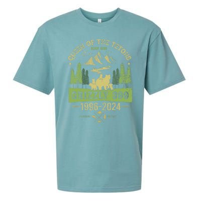 Queen Of The Tetons Grizzly 399 National Park 1996 2024 Sueded Cloud Jersey T-Shirt