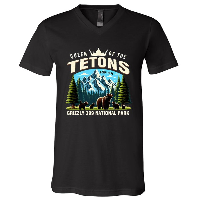 Queen Of The Tetons Grizzly 399 National Park Bear Lover V-Neck T-Shirt