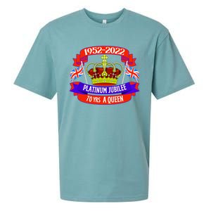 Queens Platinum Jubilee Cool Gift Queen Jubilee Union Jack Gift Funny Gift Sueded Cloud Jersey T-Shirt