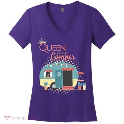 Queen Of The Camper Women's V-Neck T-Shirt