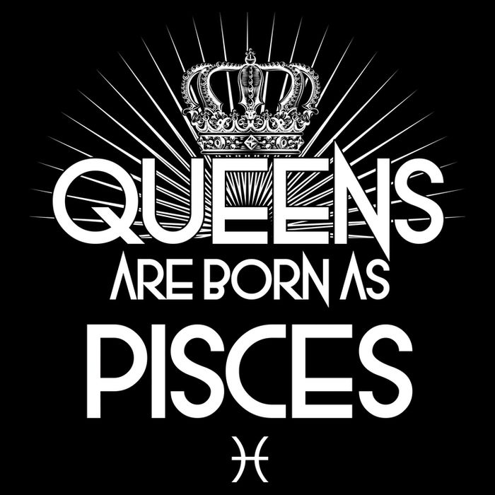 Queens Are Born As Pisces Bucket Hat