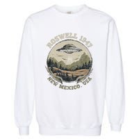 Roswell 1947 Abduction New Mexico Ufo Vintage Alien Hunter Garment-Dyed Sweatshirt