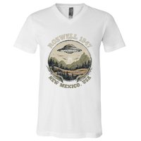 Roswell 1947 Abduction New Mexico Ufo Vintage Alien Hunter V-Neck T-Shirt