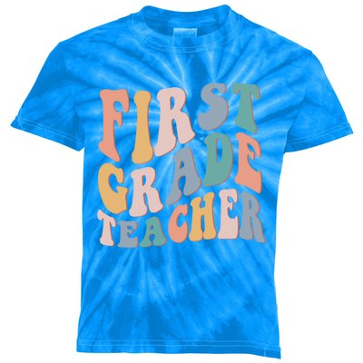 Retro 1St Grade Teacher Back To School First Grade Teacher Gift Kids Tie-Dye T-Shirt