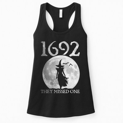 Retro 1692 They Missed One Witch Salem 1692 Halloween Witch Womens Tank Top