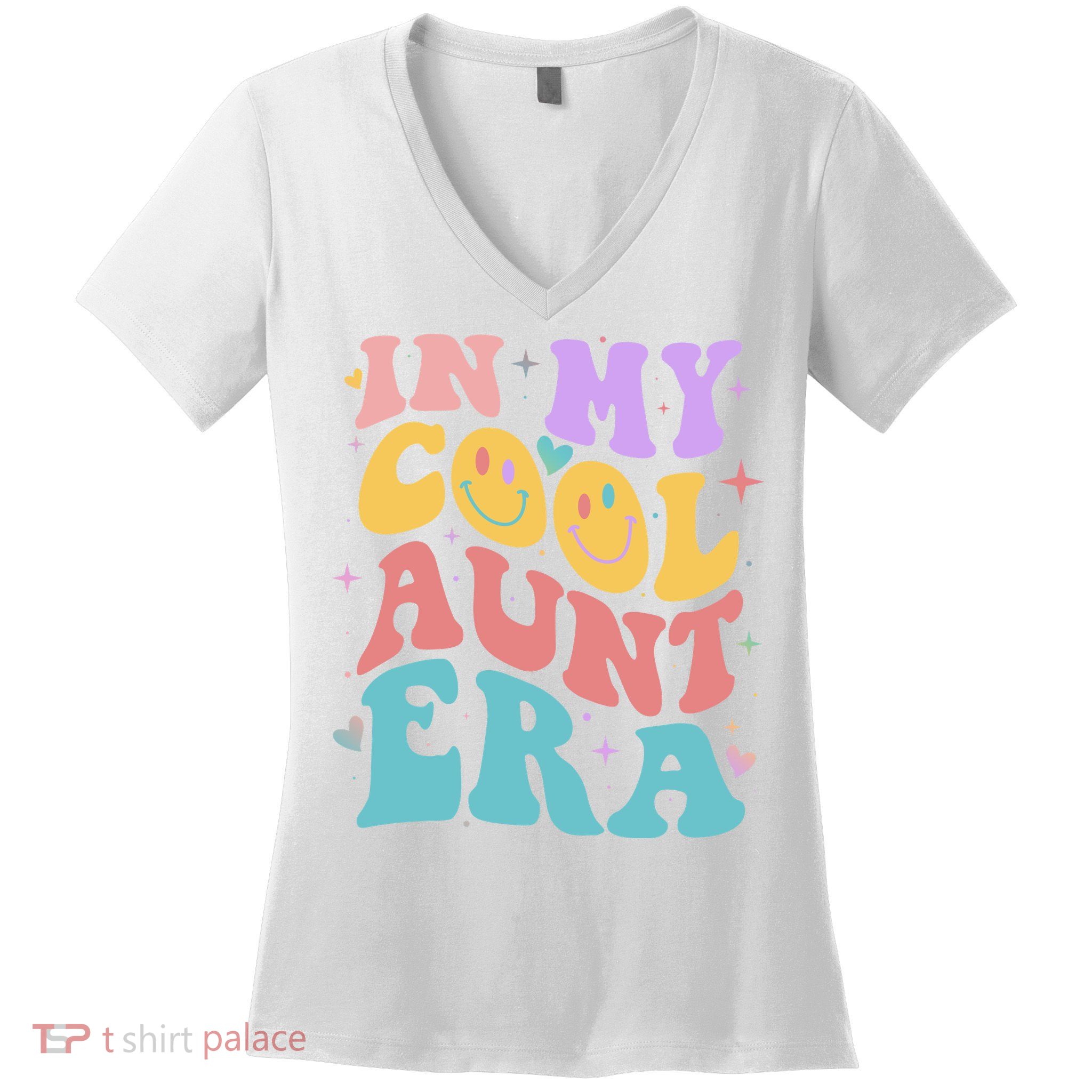 Retro 60s Hippie In My Cool Aunt Era Women's V-Neck T-Shirt