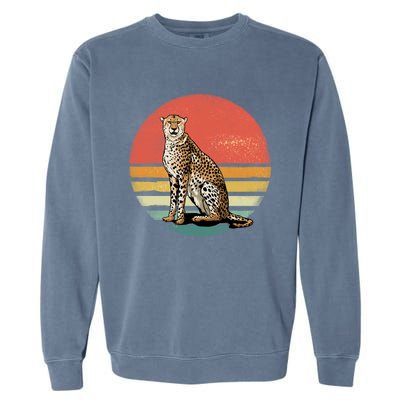 Retro 70s Vintage Cheetah Sunset Cheetah Animal Lover Great Gift Garment-Dyed Sweatshirt