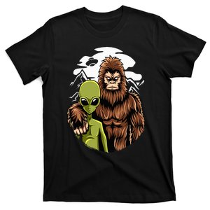 Retro Alien And Bigfoot Sasquatch UFO Believer T-Shirt