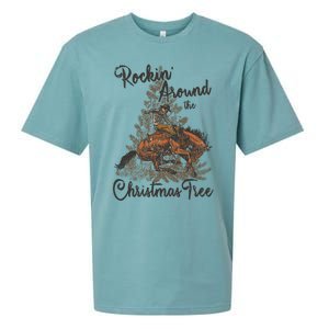 Rockin Around Christmas Tree Cow Retro Xmas Western Rodeo Gift Sueded Cloud Jersey T-Shirt