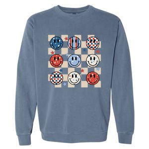 Retro America Hippie Usa Patriotic Checkered 4th Of July Gift Garment-Dyed Sweatshirt