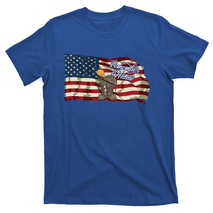 Remember And Honor Veterans Day Patriotic American Flag Cool Gift T-Shirt