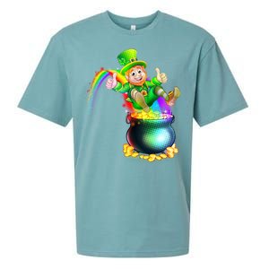 Rainbow Leprechaun Sliding Into A Pot Of  Gold Sueded Cloud Jersey T-Shirt