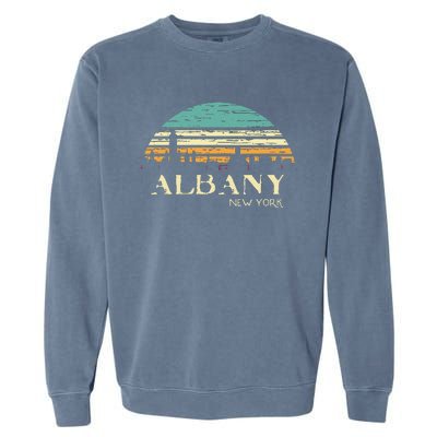 Retro Albany NY Skyline Sunset Silhouette New York Souvenir Garment-Dyed Sweatshirt