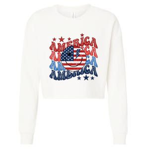 Retro America Smile Face Patriotic 4th Of July Design Cropped Pullover Crew