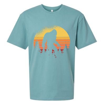 Retro Bigfoot Believer Silhouette Sasquatch Hide And Seek Sueded Cloud Jersey T-Shirt