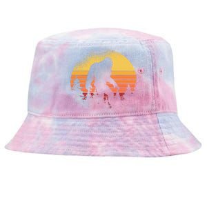 Retro Bigfoot Believer Silhouette Sasquatch Hide And Seek Tie-Dyed Bucket Hat