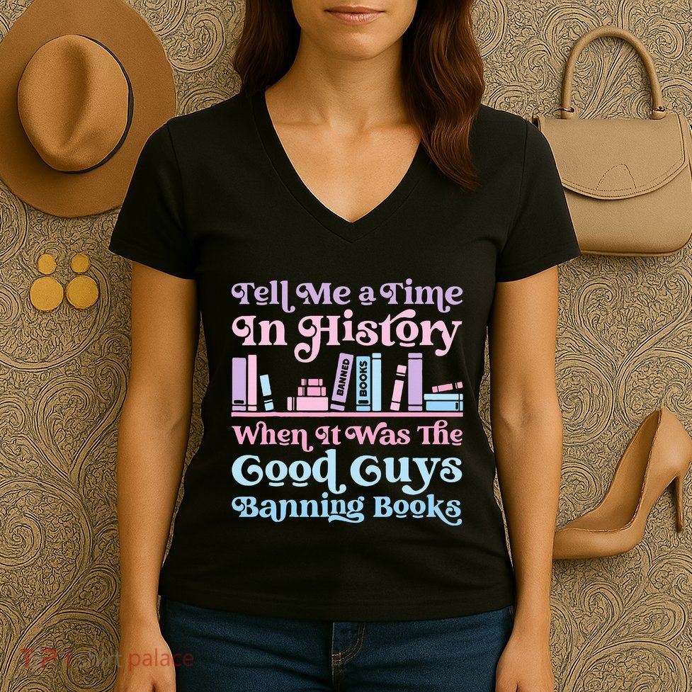 Reading Banned Books Book Lovers Reader I read banned books Women's V-Neck T-Shirt