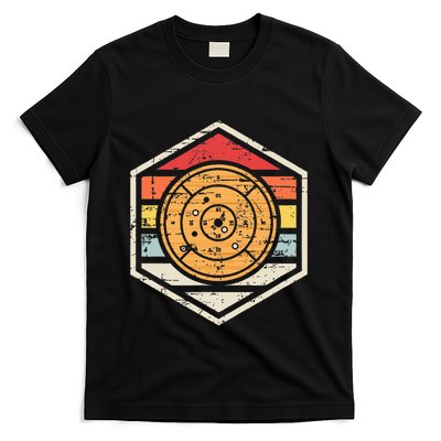Retro Badge Crokinole Board T-Shirt