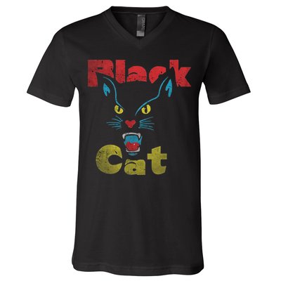 Retro Black Cat Retro Fireworks Vintage Halloween 70s V-Neck T-Shirt