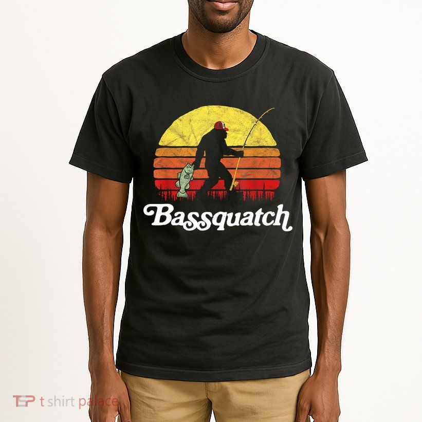 Retro Bassquatch Funny Bigfoot Fishing Outdoor Gift Tall T-Shirt