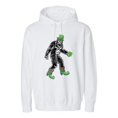 Retro Big Foot Leprechaun St Patrick's Day Sasquatch Lover Gift Garment-Dyed Fleece Hoodie