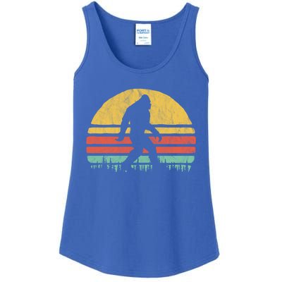 Retro Bigfoot Hipster Vintage Vibe Retro Seventies Graphic Funny Gift Ladies Essential Tank