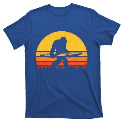 Retro Bigfoot Kayak Vintage Sasquatch Kayaking T-Shirt