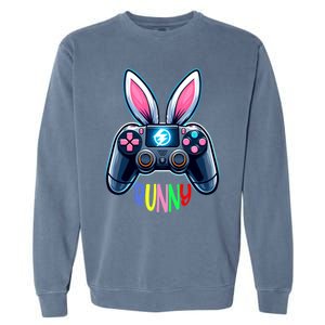 Rabbit Bunny Playing Gamer Graphic Happy Easter Gift Garment-Dyed Sweatshirt