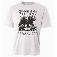 Retro Bear Queen Of The Tetons Grizzly 399 National Park Cooling Performance Crew T-Shirt