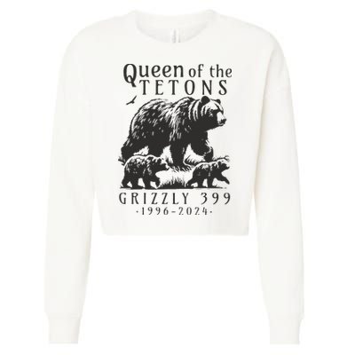 Retro Bear Queen Of The Tetons Grizzly 399 National Park Cropped Pullover Crew