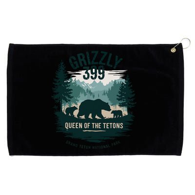 Retro Bear Queen Of The Tetons Grizzly 399 National Park Grommeted Golf Towel