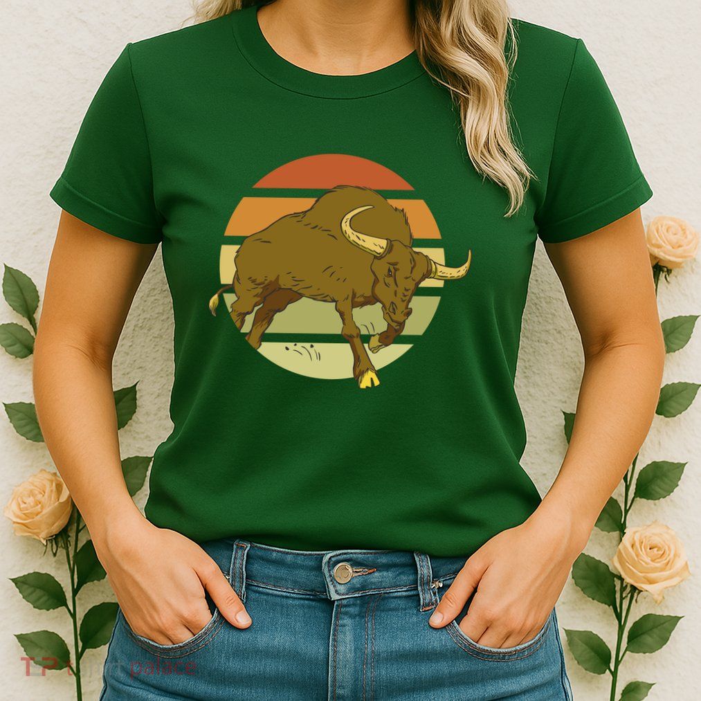 Retro Bull Sunset Womens T-Shirt