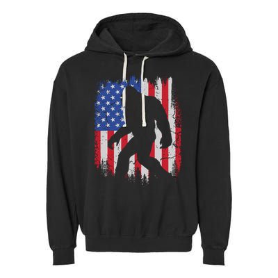 Retro Bigfoot Silhouette USA Flag Sasquatch Lovers July 4th Garment-Dyed Fleece Hoodie