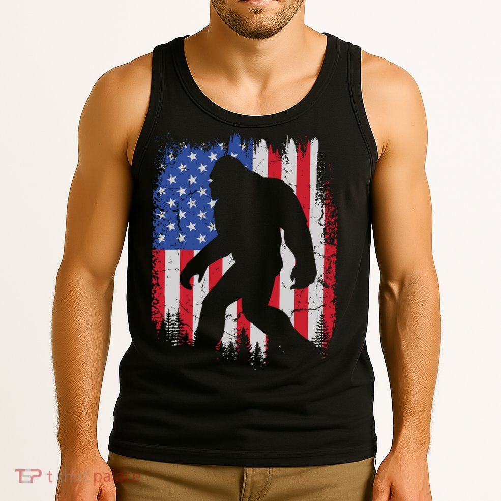 Retro Bigfoot Silhouette USA Flag Sasquatch Lovers July 4th Tank Top