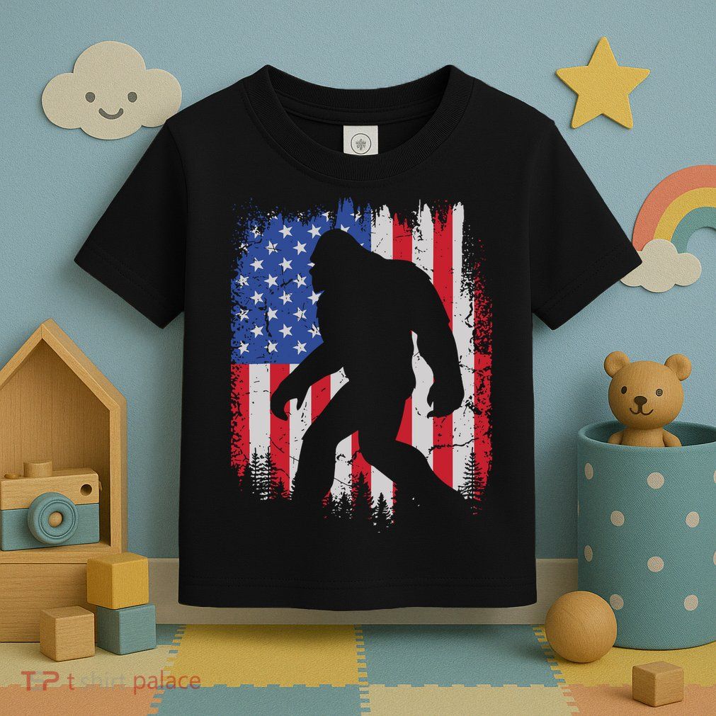 Retro Bigfoot Silhouette USA Flag Sasquatch Lovers July 4th Toddler T-Shirt