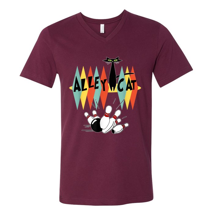 Retro Bowling Vintage Bowler Alley Cat Vintage V-Neck T-Shirt