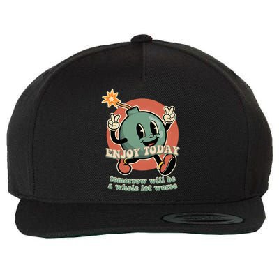 Retro Cartoon Bomb Nihilism Classic Fit Crew Neck Wool Snapback Cap